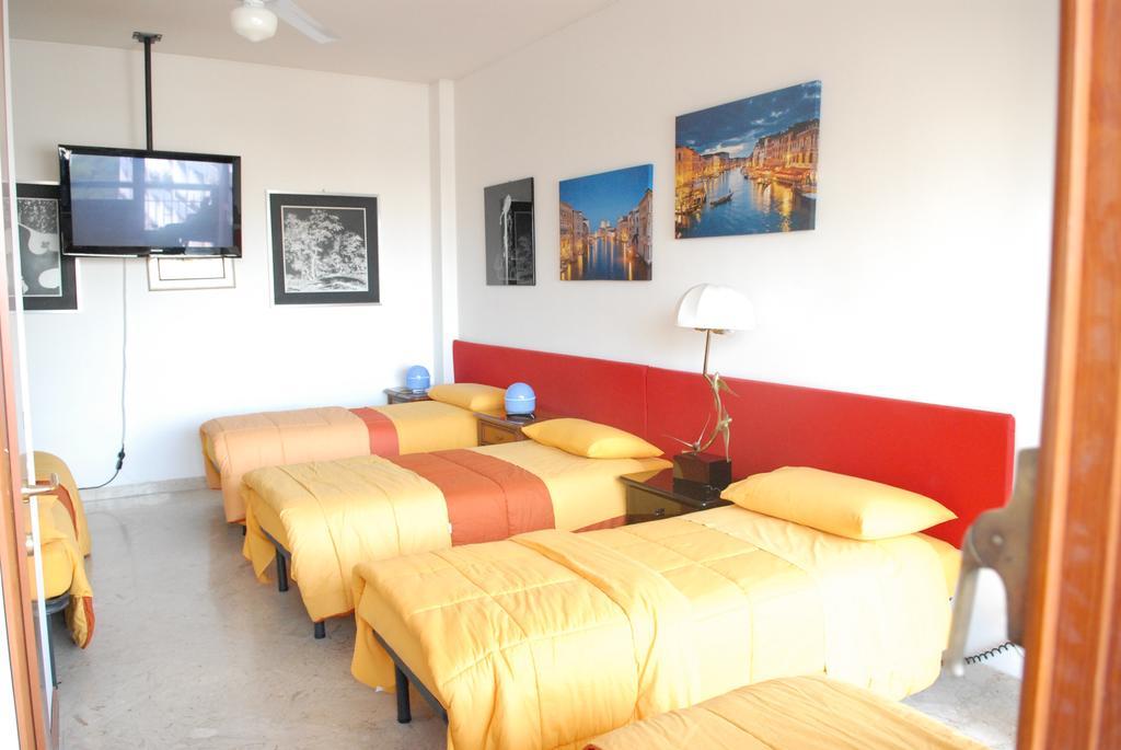 Bed & Breakfast Maricentro Taranto Ngoại thất bức ảnh